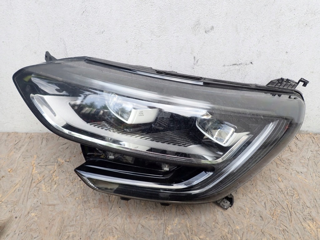 Купити Фара ліва фара лівий full led renault megane 4 iv 2016-2020 260601093r