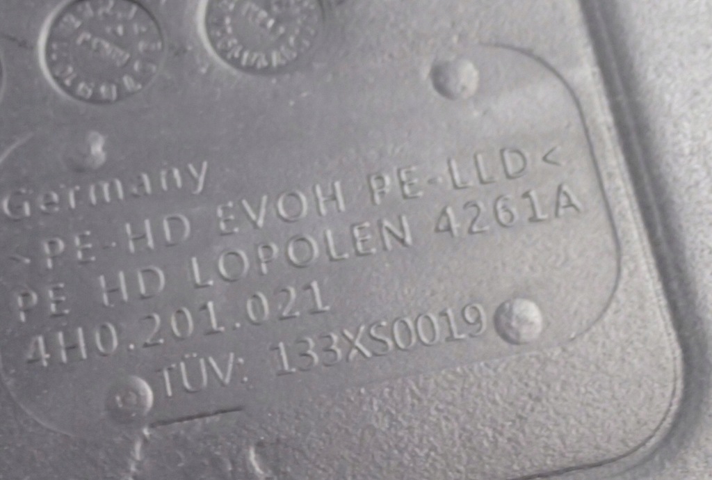 фото №9, Бак топлива 4h0201021cp audi a8 s8 plus d4