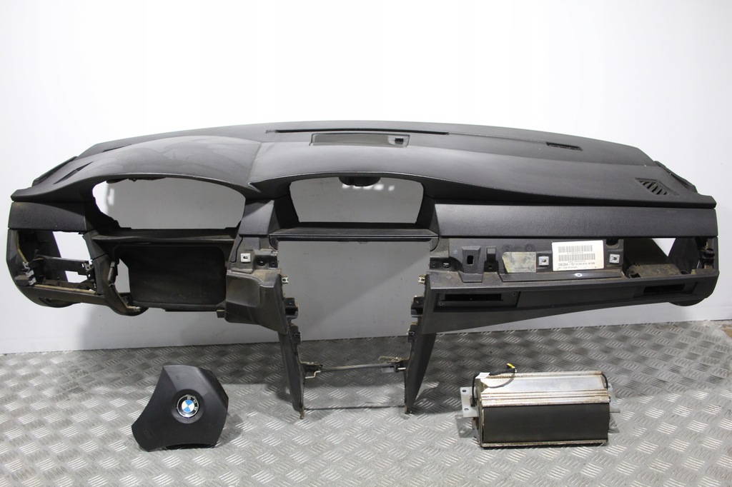 фото №1, Приборная панель консоль подушка безопасности подушки безопасности bmw 5 e60