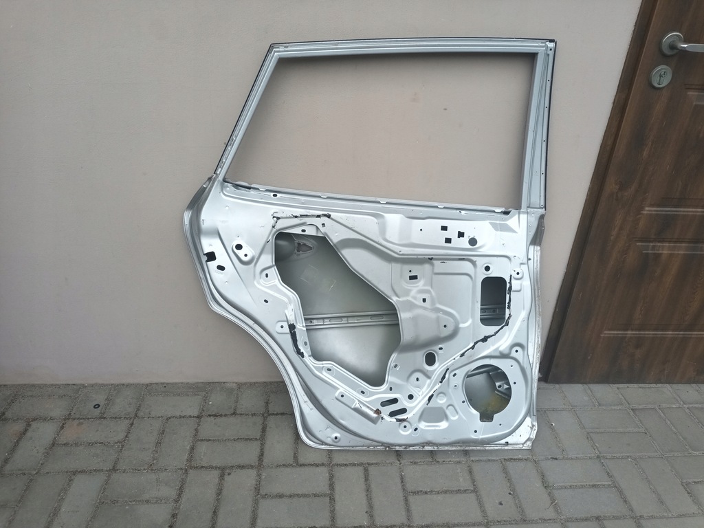 фото №8, Дверь левая задние nissan pulsar задняя левый