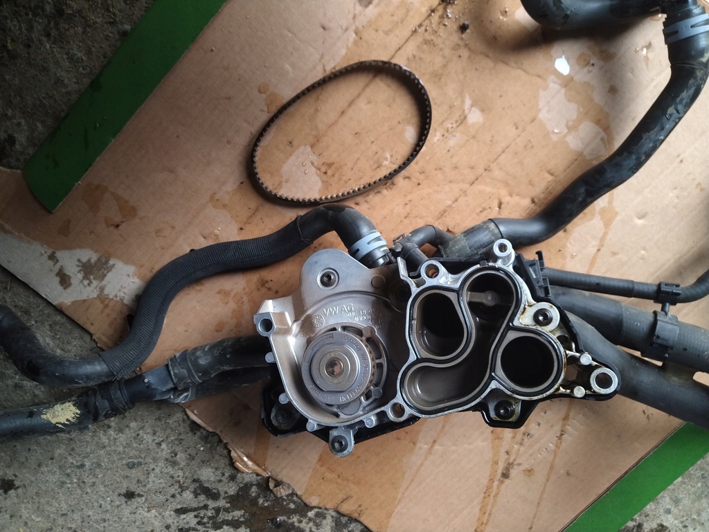 фото №5, Seat ibiza v 6f 1.0tsi 17-20 насос wody 04e121042l