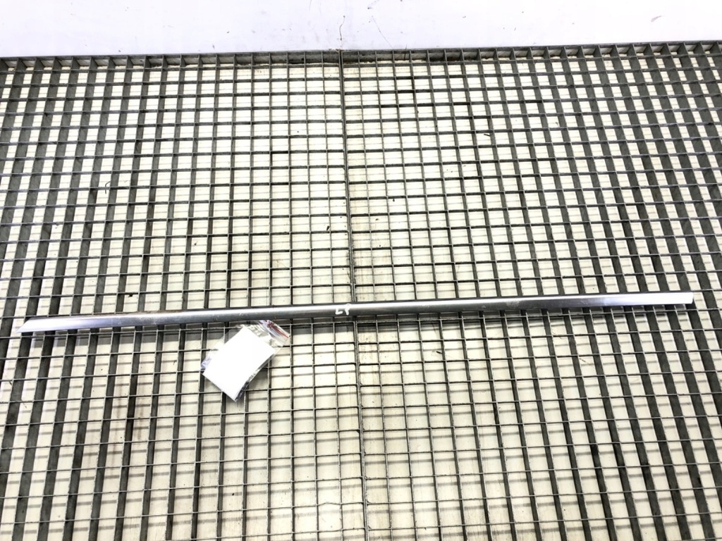 фото №1, Молдинг уплотнитель перед левая хром mercedes c219 cls 04-11