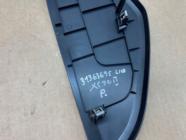 фото №5, Volvo xc90 ii заглушка консоли правая 31363695