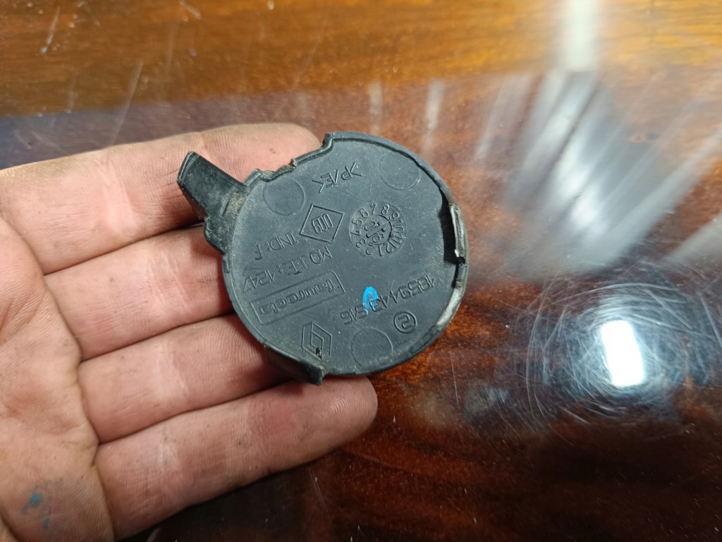 фото №2, Заглушка фаркоп бампер задняя renault clio iii 1859443516