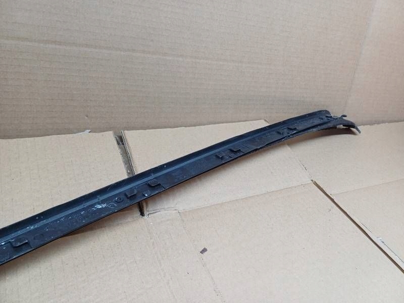 фото №5, Молдинг стекло лобовое перед правая seat ibiza iv 4 6j0854320a