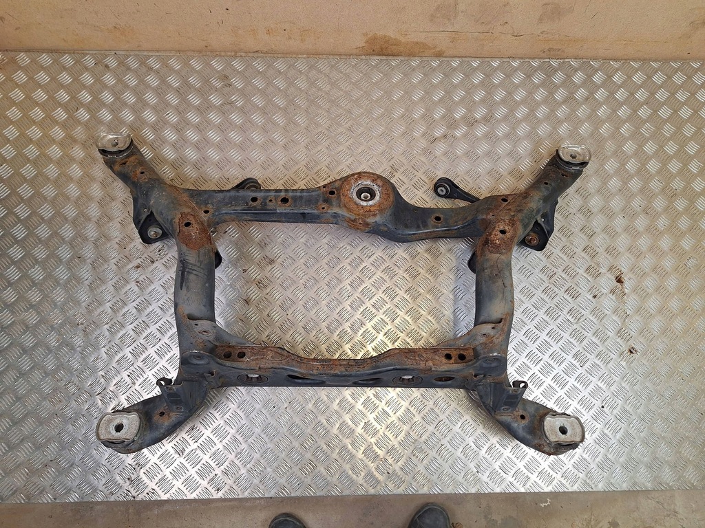 фото №7, Подрамник задние задняя audi q5 sq5 8r0505235n