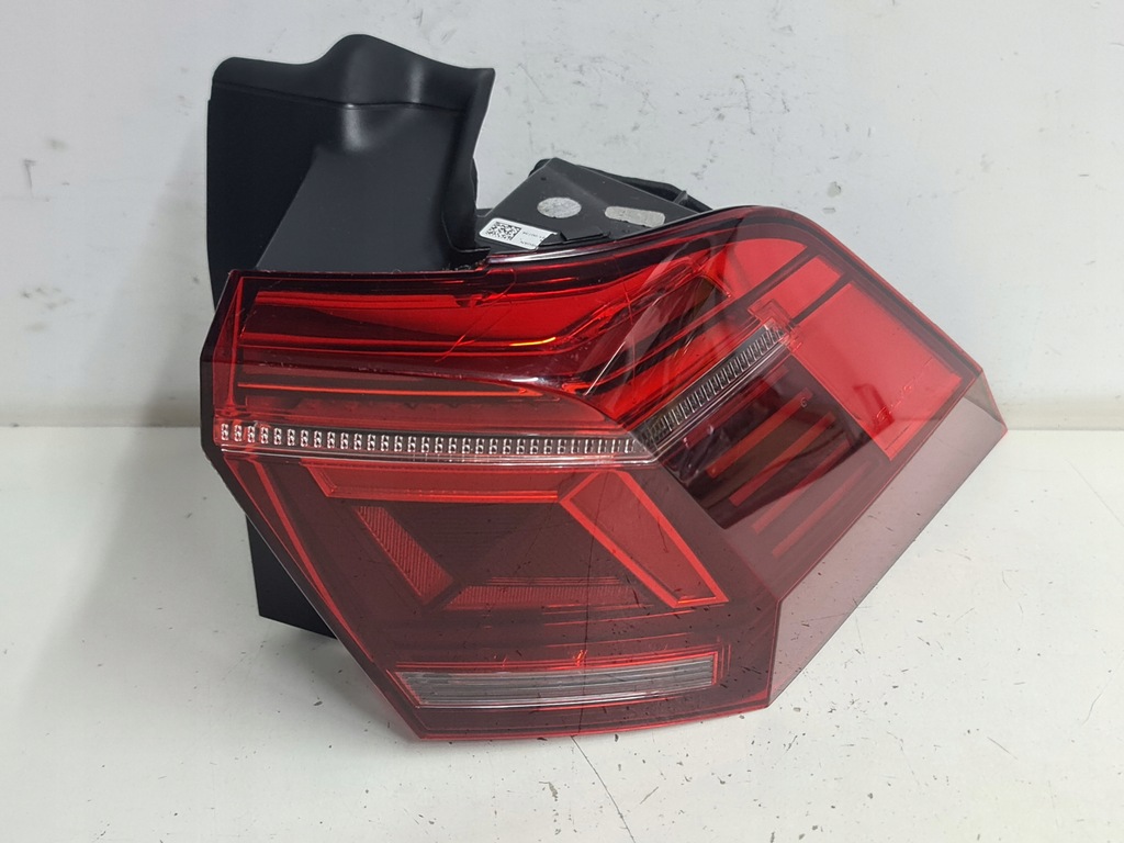 фото №1, Лампа задня права led vw tiguan ii lift 5na945208j