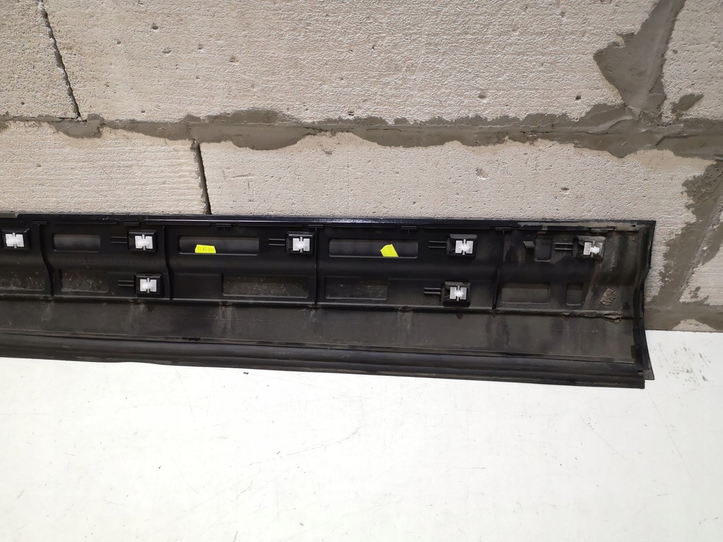 фото №8, Молдинг дверь правый перед porsche cayenne 7p5