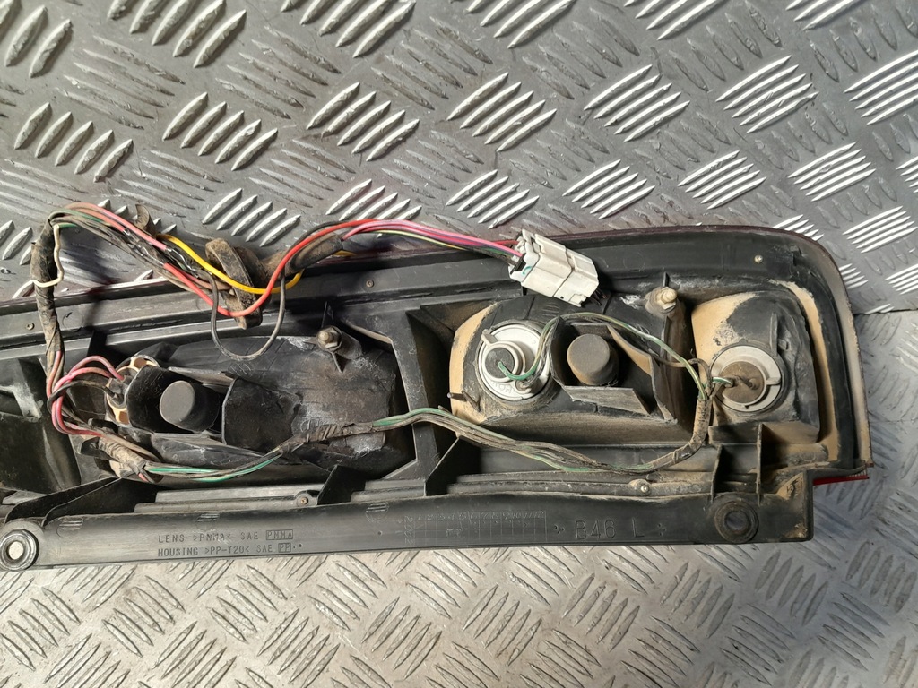 фото №9, Лампа задняя задняя левая nissan xtrail