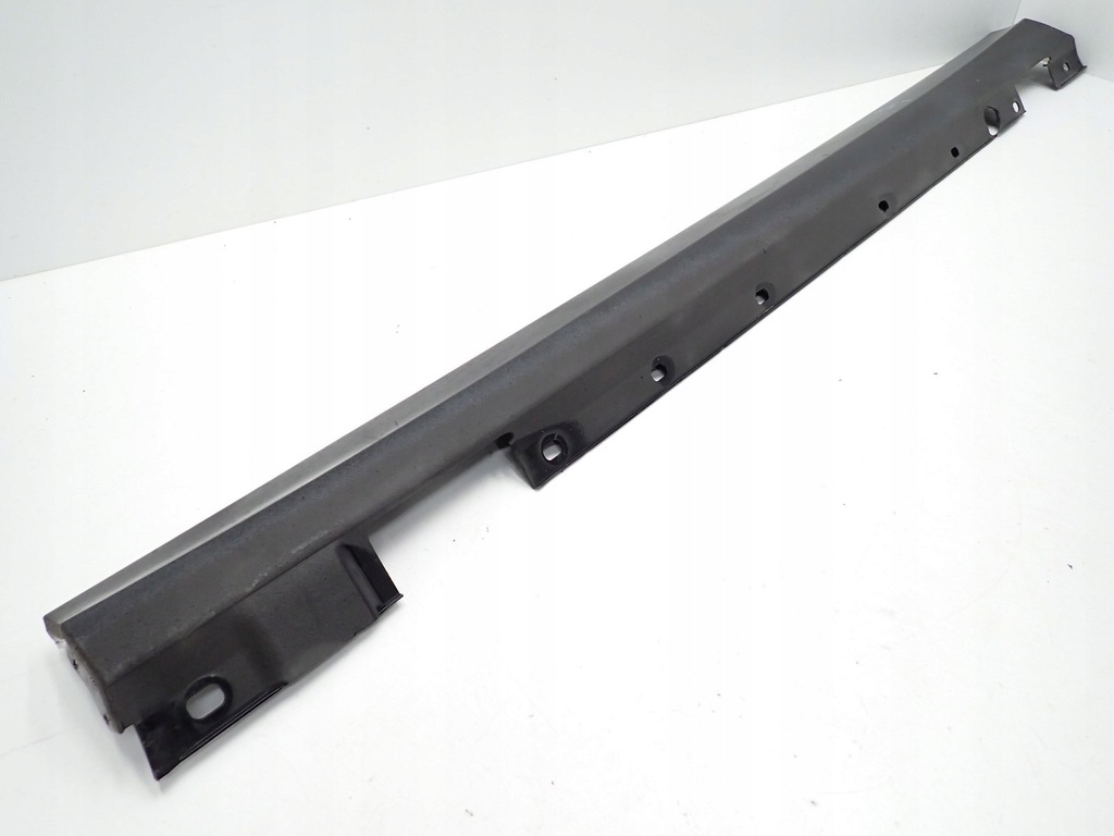 фото №1, Молдинг защита порог порог левая mercedes c-klasa w204 sedan 09r