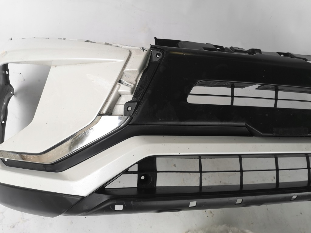 фото №5, Mitsubishi eclipse cross- бампер перед хром