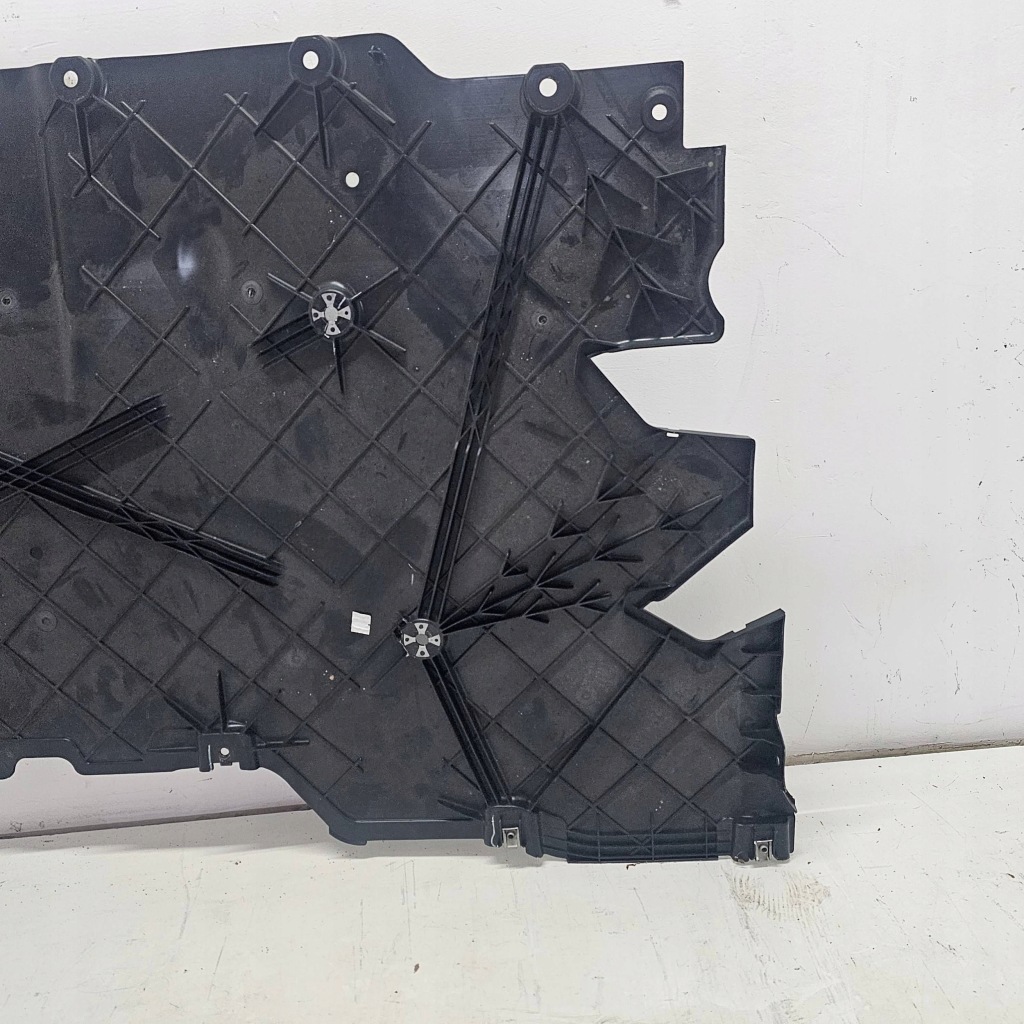 Плита накладка подвеска бампера tesla model x plaid 2022r 1588165-00-c Киев