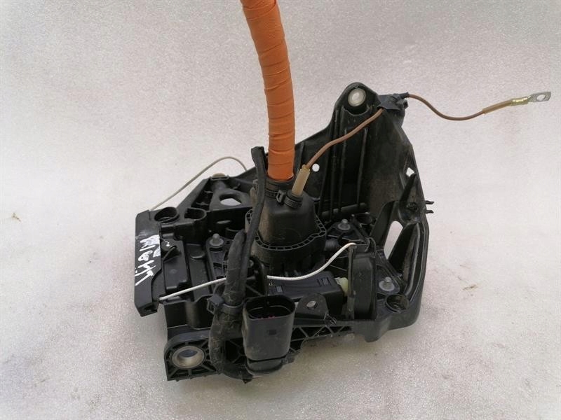 фото №5, Porsche taycan 9j зарядка port with проводка 9j1915372c правый hand drive rhd