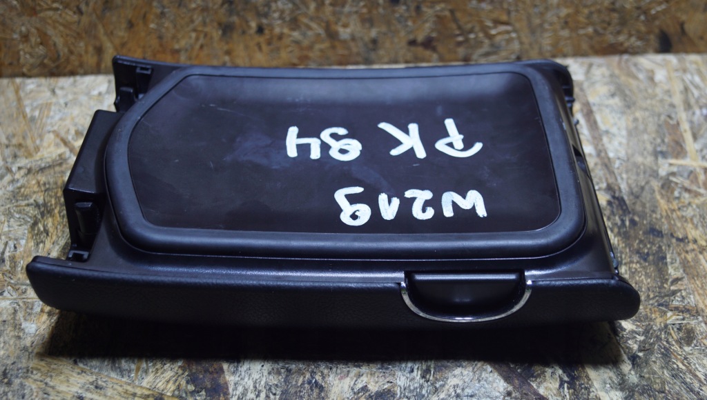 фото №9, Подлокотник mercedes cls w219