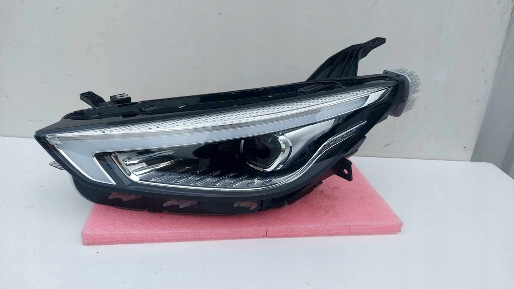 фото №1, Mg zs lift 20- лампа ліва перед передня full led 1996