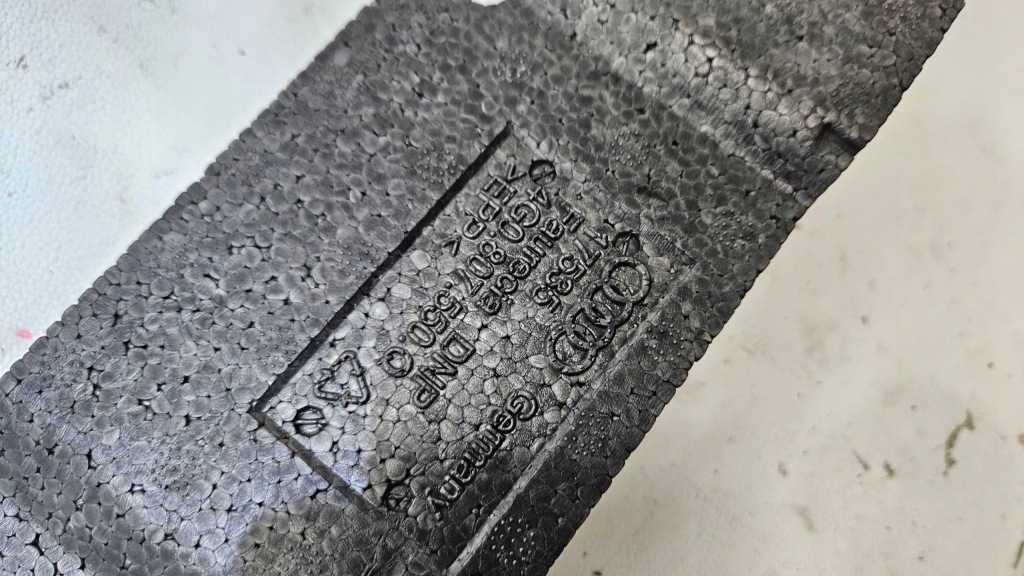 Абсорбер пена бампера audi a6 c7 рестайлинг  4g 4g0807550q Киев