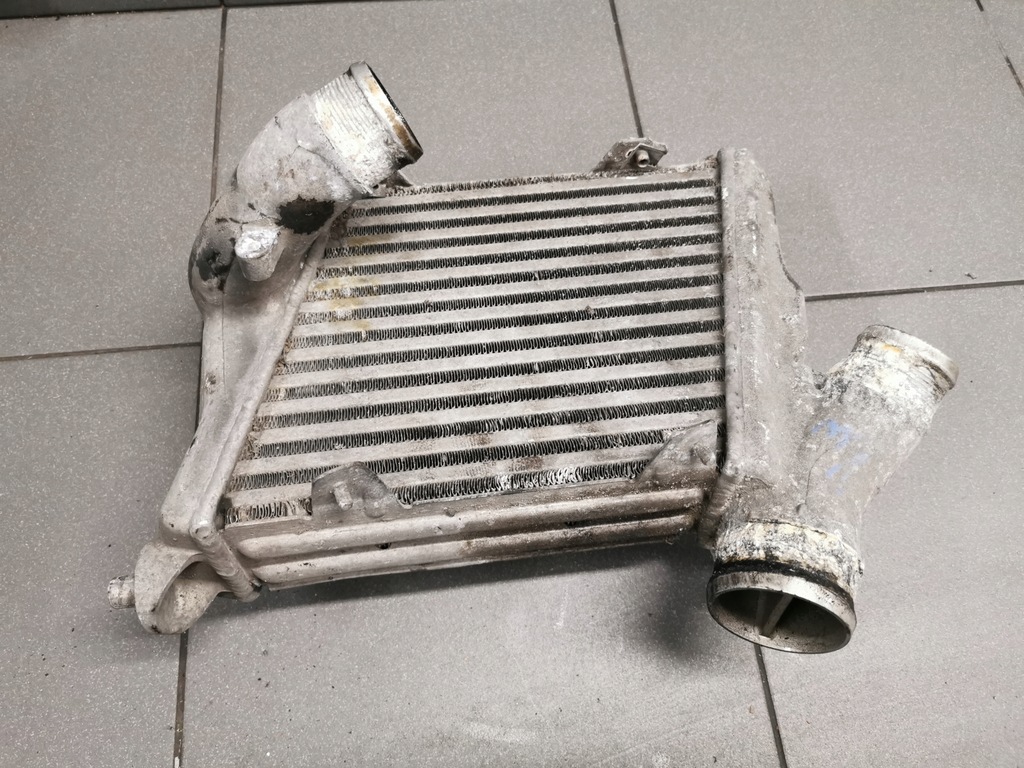 фото №9, Интеркулер левый audi a8 d3 3.0 tdi 4e0145805g