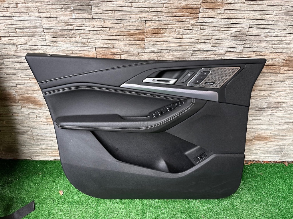 фото №9, Сиденья обшивки заднее сиденье спинка салон середина bmw 2 u06 кожа harman kardon