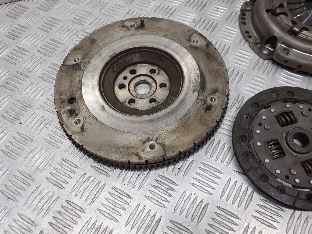 фото №8, Сцепление полный nissan micra k12 1.2 12311bc00a