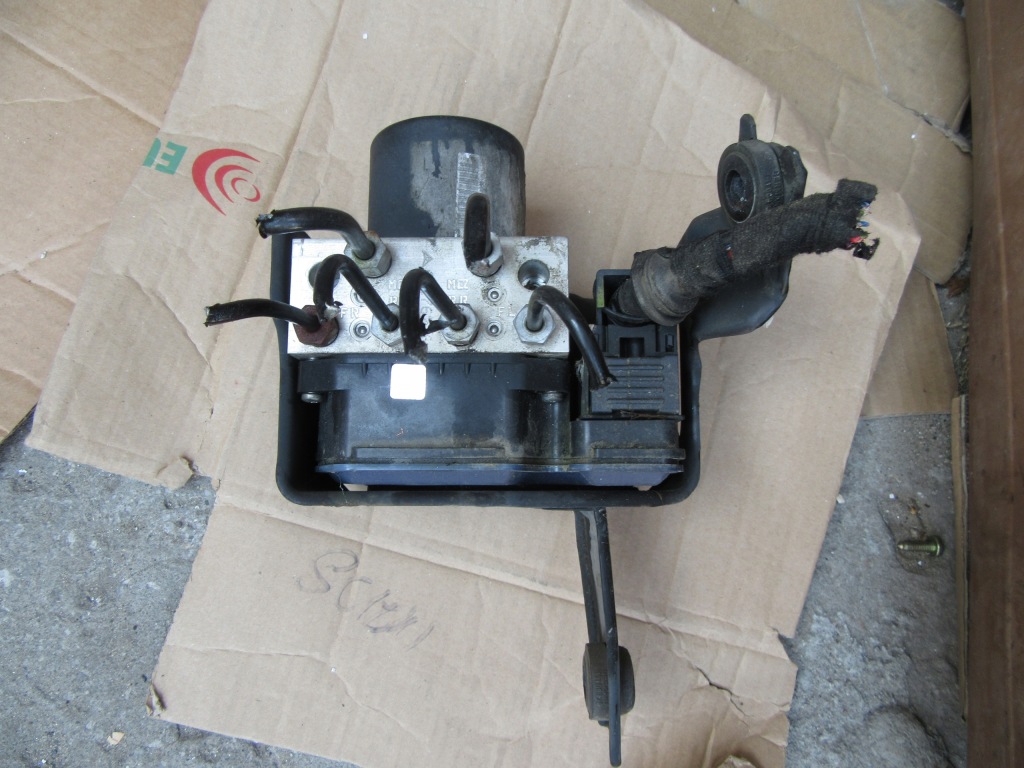 фото №1, Opel insignia a насос блок керування abs 13313805