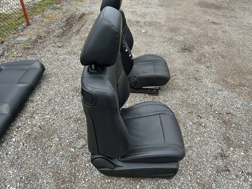 фото №14, Сиденья заднее сиденье салон кожа dodge challenger 2015-