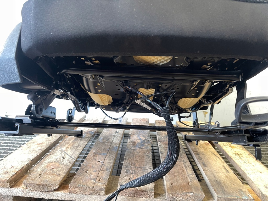 фото №11, Сиденье правый перед передний подогреваемый vw passat b7