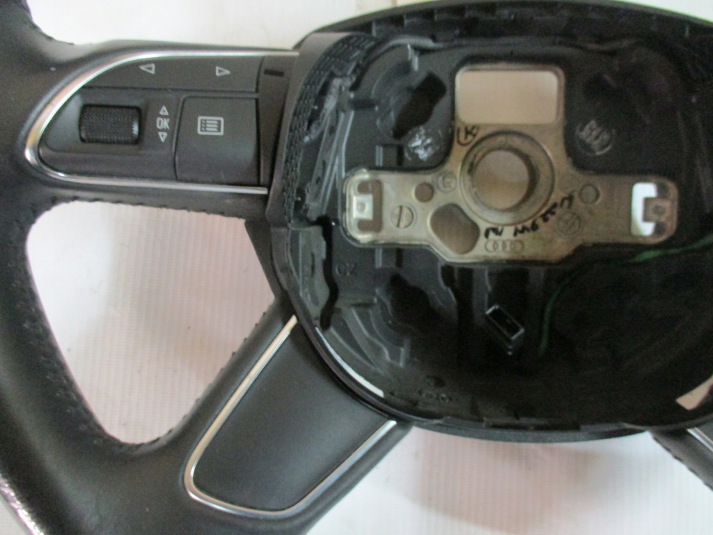 фото №2, Повітропровід audi q3 8u0 мультифункція