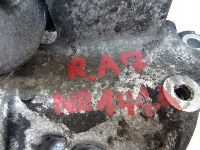 фото №9, Citroen c3 aircross 1.5 blue hdi кронштейн кронштейн компрессора кондиционера