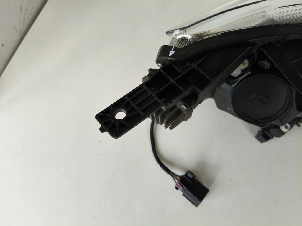 Лампа левая фара mg 3 mg3 24- full led в Украине