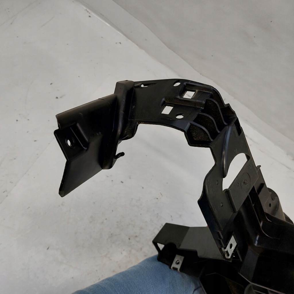 фото №13, Bmw x4 f26 g01 кронштейн кронштейн обшивка багажника левая 7337597