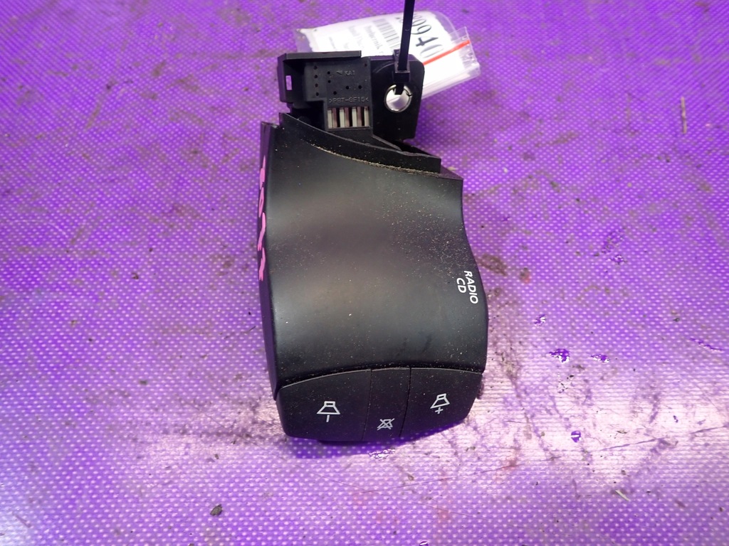 фото №1, Renault fluence 09- переключатель радио 255520009r