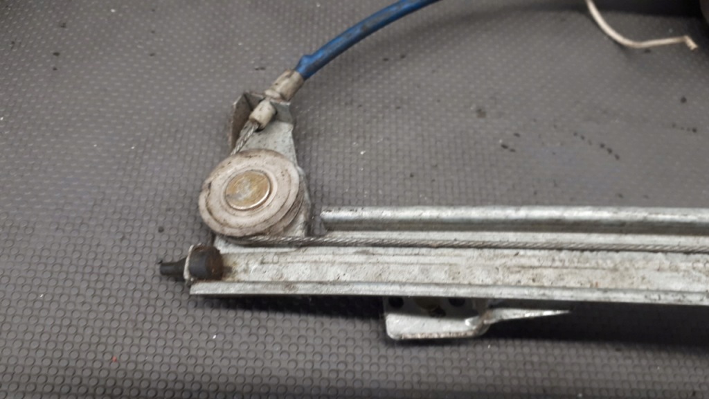 77702580 механизм стекло правая  перед fiat bravo 3d Цена