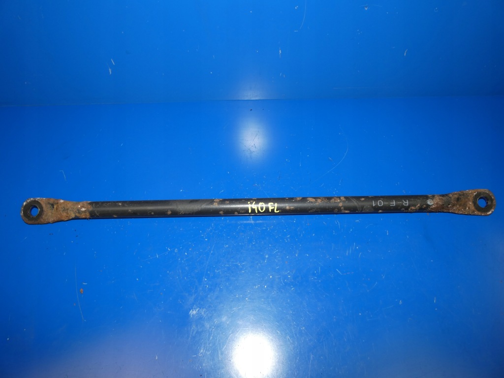 фото №1, Hyundai i40 тяга балка кронштейн подвеска задняя