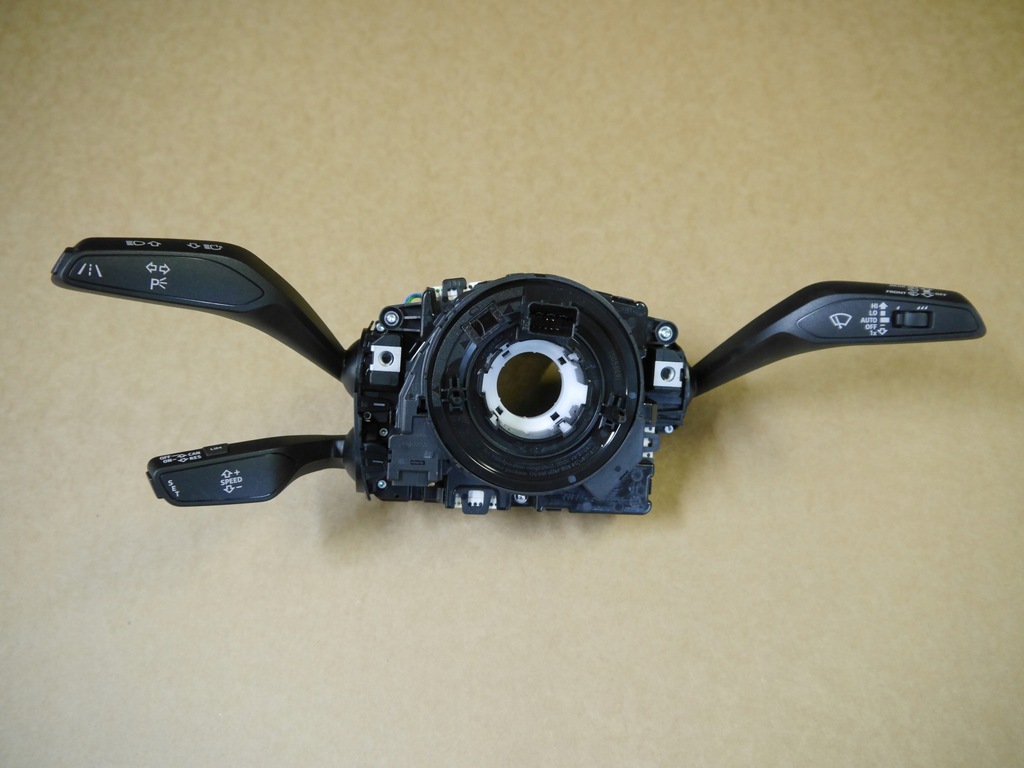 фото №1, Audi q3 83a перемикач комбінований 82a953521ds