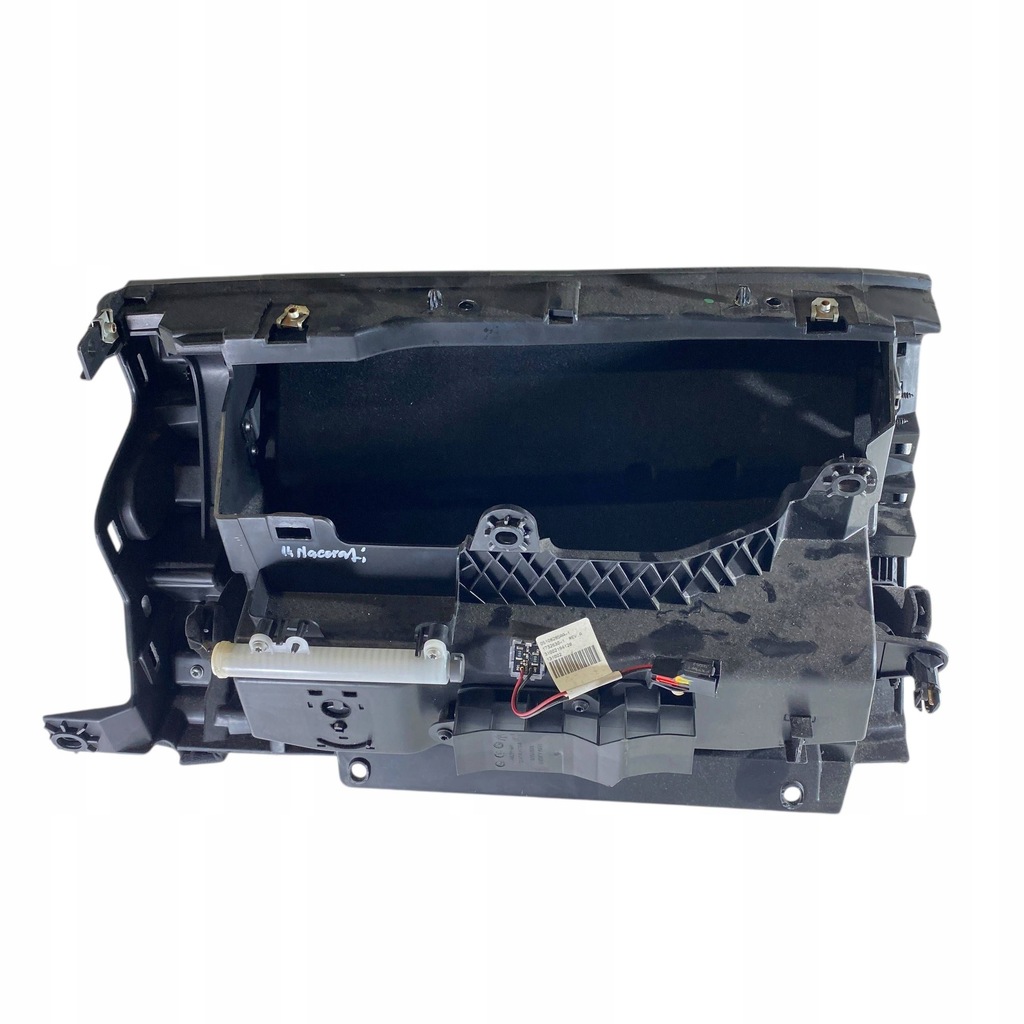 фото №8, Maserati ghibli 2014 бардачок панели приборной панели / комплект