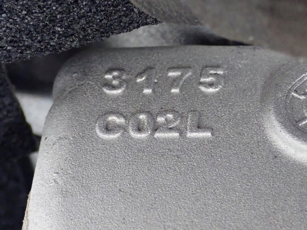 Купити Компресор кондиціонера оригінал 1582668-00-i tesla model y 3d3 3d7 23r