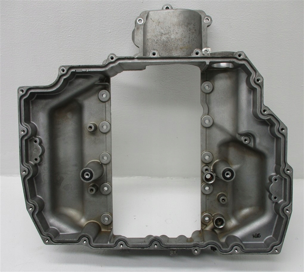 Поддон масляная porsche 991 981 3.4 3.8 9a11073102r Недорого