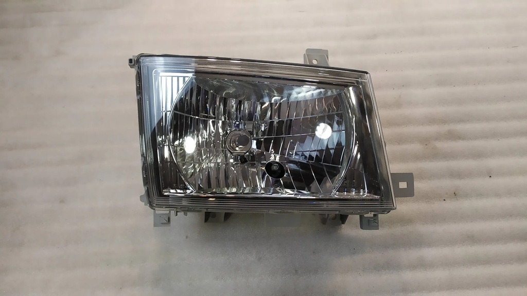 фото №1, Лампа перед правая mitsubishi canter