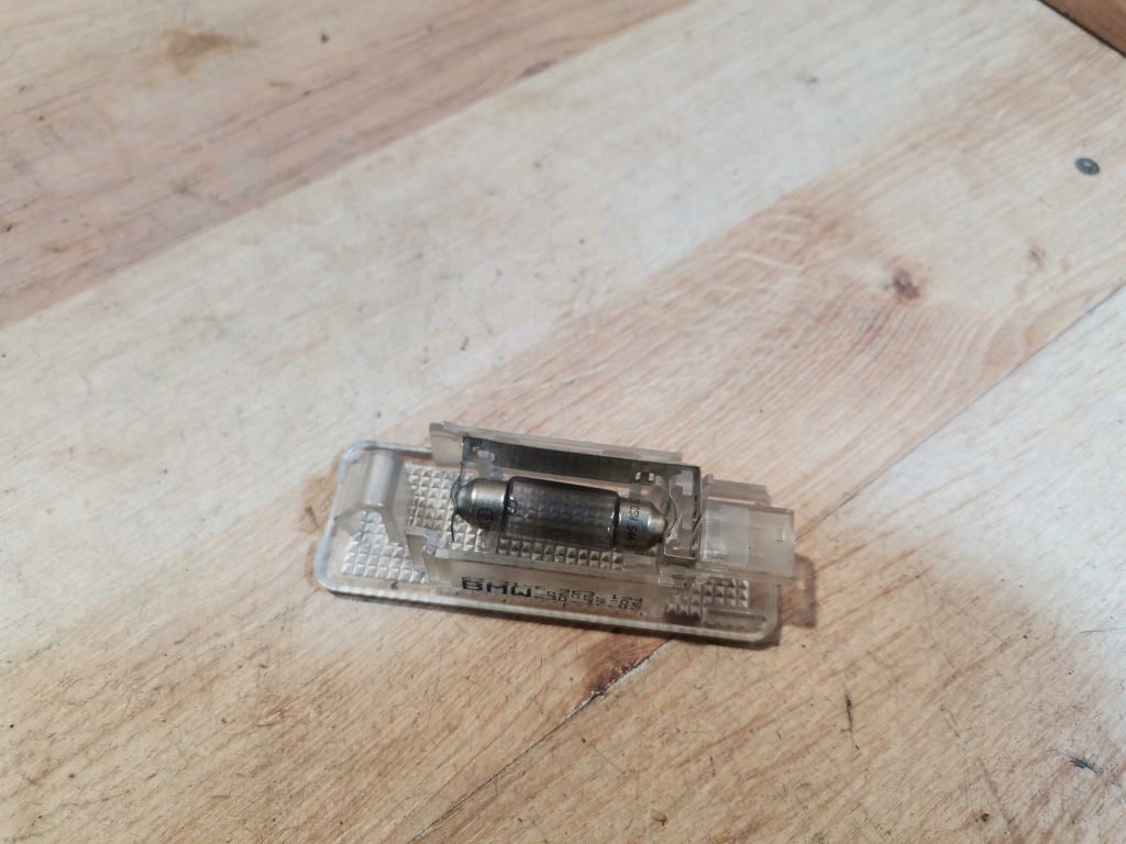 Лампа двері поріг педалей bmw x5 e53 Доставка