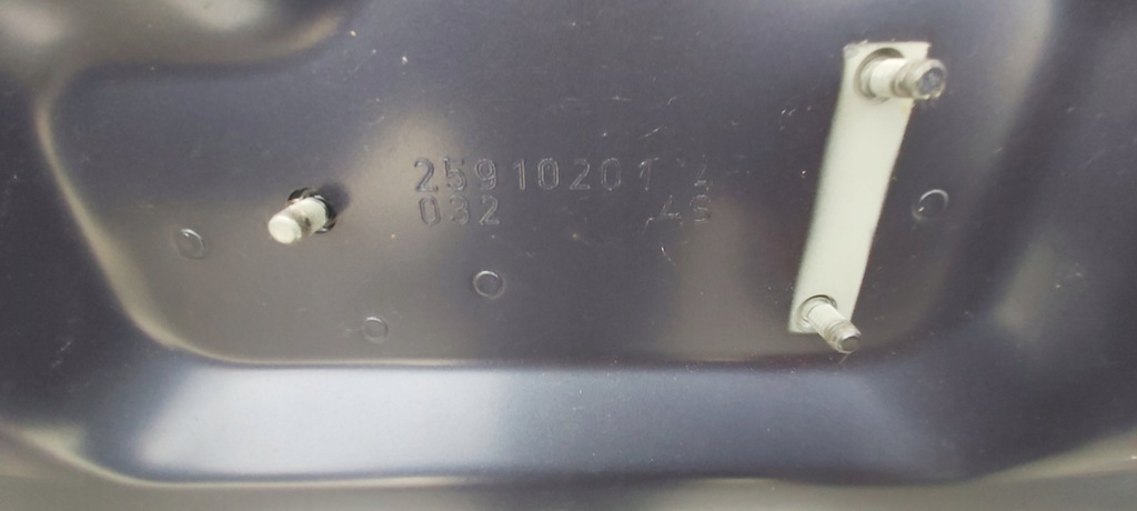 фото №8, Audi a8 капот ly5x