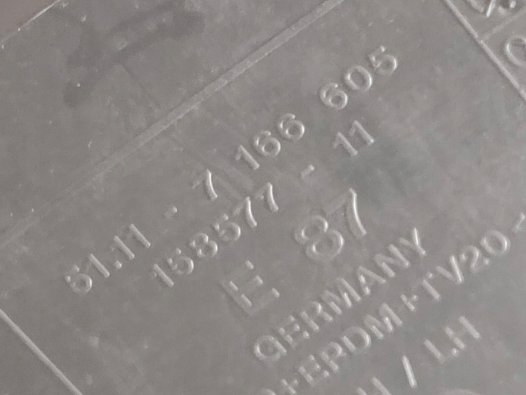 фото №8, Решітка середня бампера передній bmw 1 e81 e82 e87 e88 51117166605