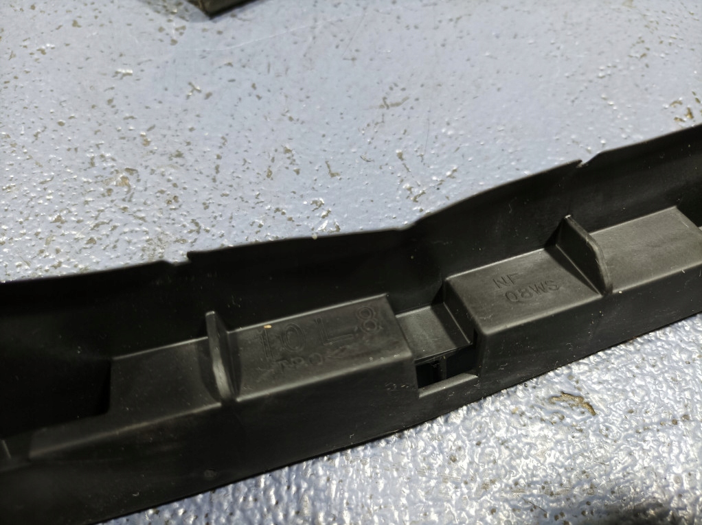 Lexus ux 250h комплект прокладка дверь задний  левый 67674-76020 Киев