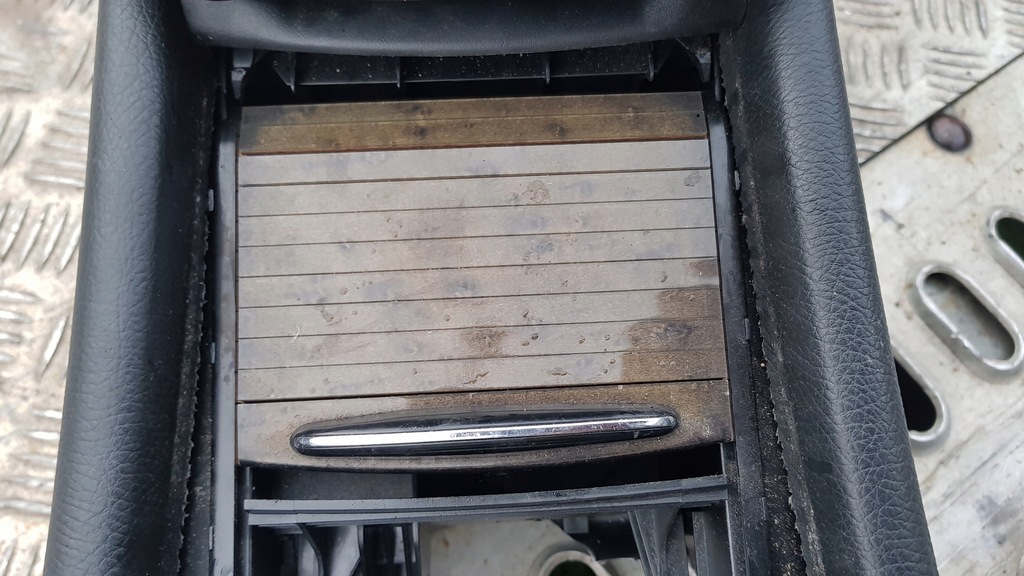 фото №4, Mercedes w203 туннель средний подлокотник