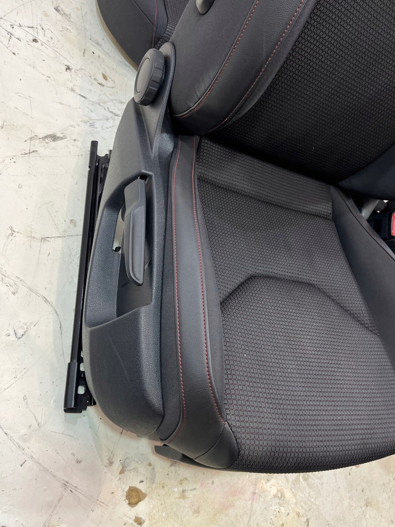 фото №6, Сиденья заднее сиденье комплект seat leon iii lift fr kombi idealne !