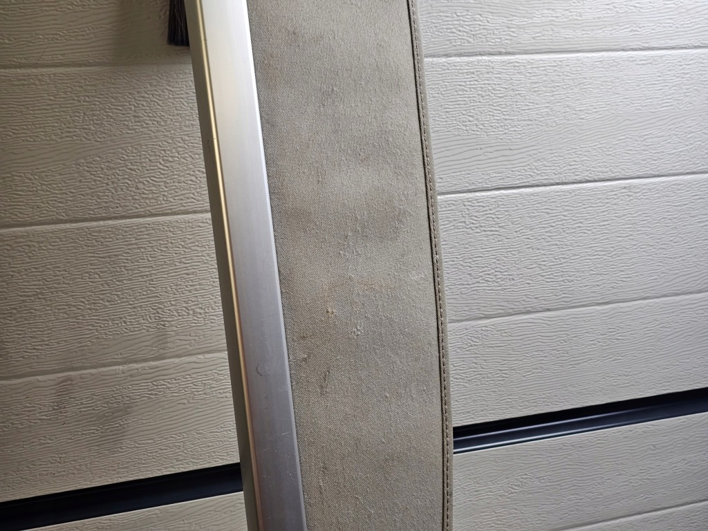 фото №8, Шторка багажника задняя задняя mitsubishi outlander ii светлая