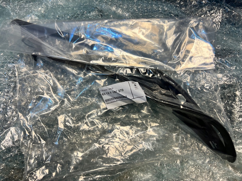 фото №8, Bmw e60 lift прокладка лампи фара права oem 63127187270