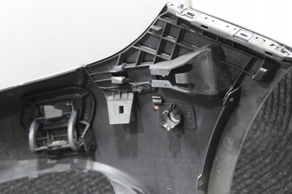 фото №6, Бампер перед mercedes a-klasa 176 w176 напрямні oem a1768850025