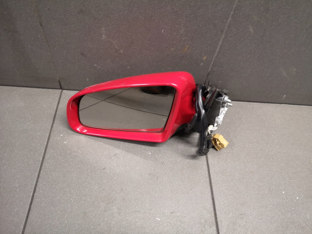 фото №1, Зеркало наружное левая audi a4 b7 uk красные