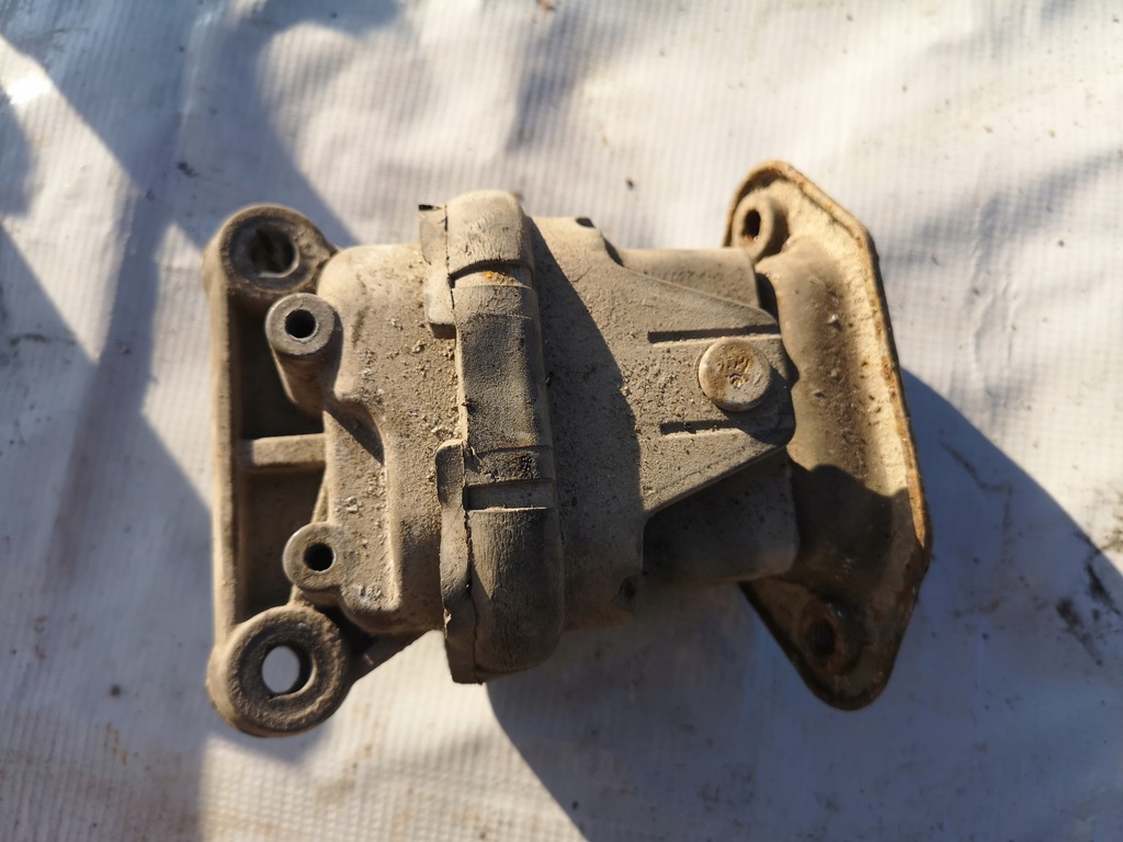 фото №1, Chrysler 300c подушка двигателя