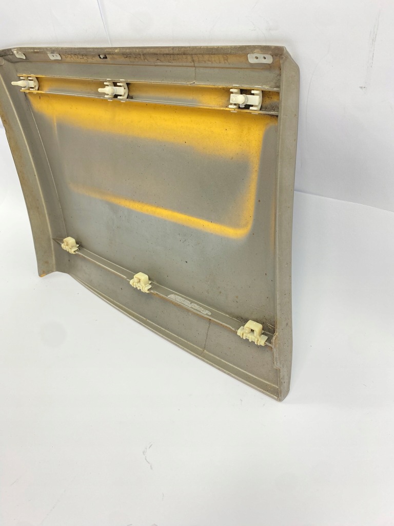 Купити Хром широка молдинг бічна крила правий перед mercedes w124 1246901440